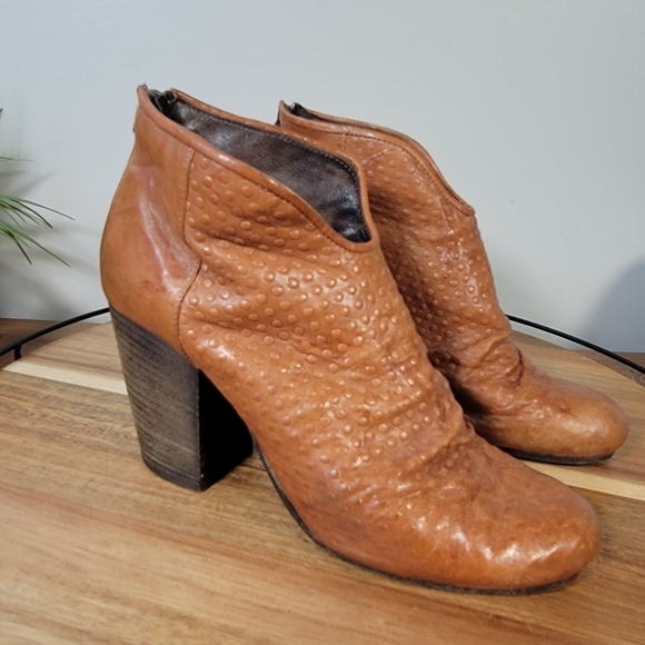 Latitude Femme Ankle Boots Leather Textured Slouch Heeled Size 38.5 - Picture 6 of 16
